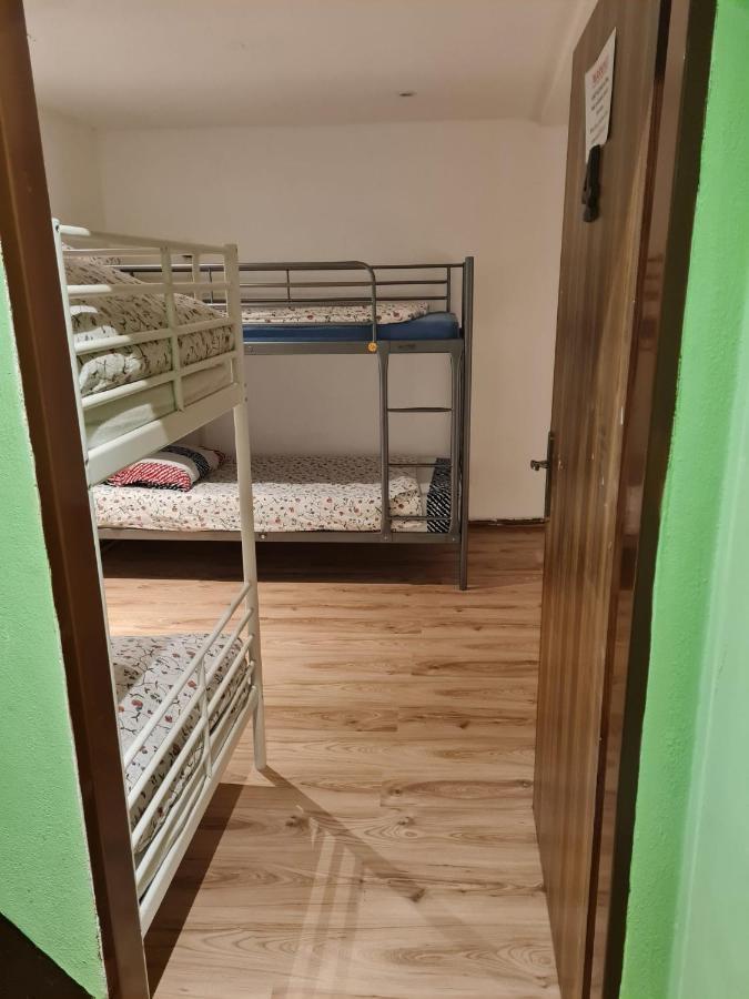 Bila Labot Hostel Praga